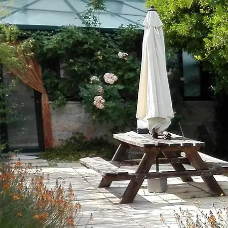 A Comfortable Rural Space In Beautiful Gardens Holiday home