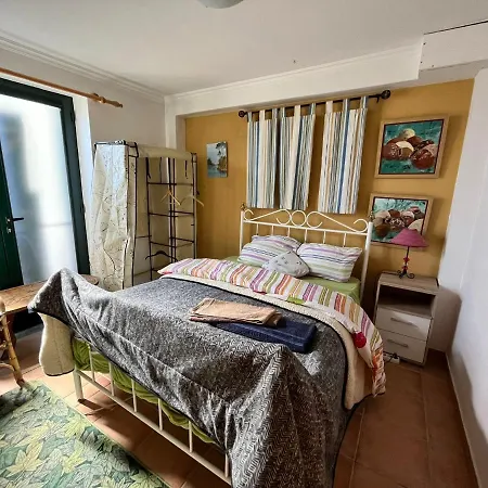 A Comfortable Rural Space In Beautiful Gardens Holiday home