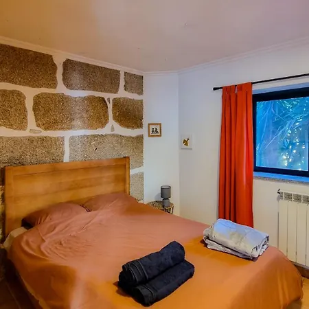 Quinta Sarnadela - Spacious 3 Bedroom House With Mountain View *