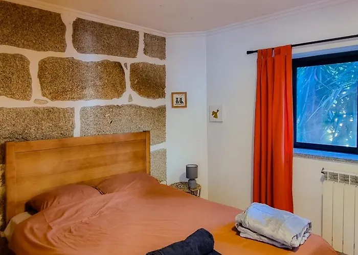 Quinta Sarnadela - Spacious 3 Bedroom House With Mountain View *