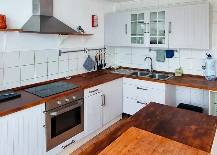 Quinta Sarnadela - Spacious 3 Bedroom House With Mountain View オリヴェイラ・ド・オスピタル