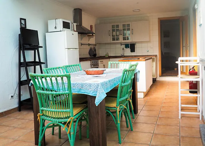 Quinta Sarnadela - Spacious 3 Bedroom House With Mountain View オリヴェイラ・ド・オスピタル